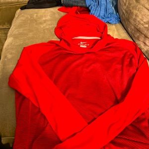 red nike dri fit long sleeve t hoodie L
